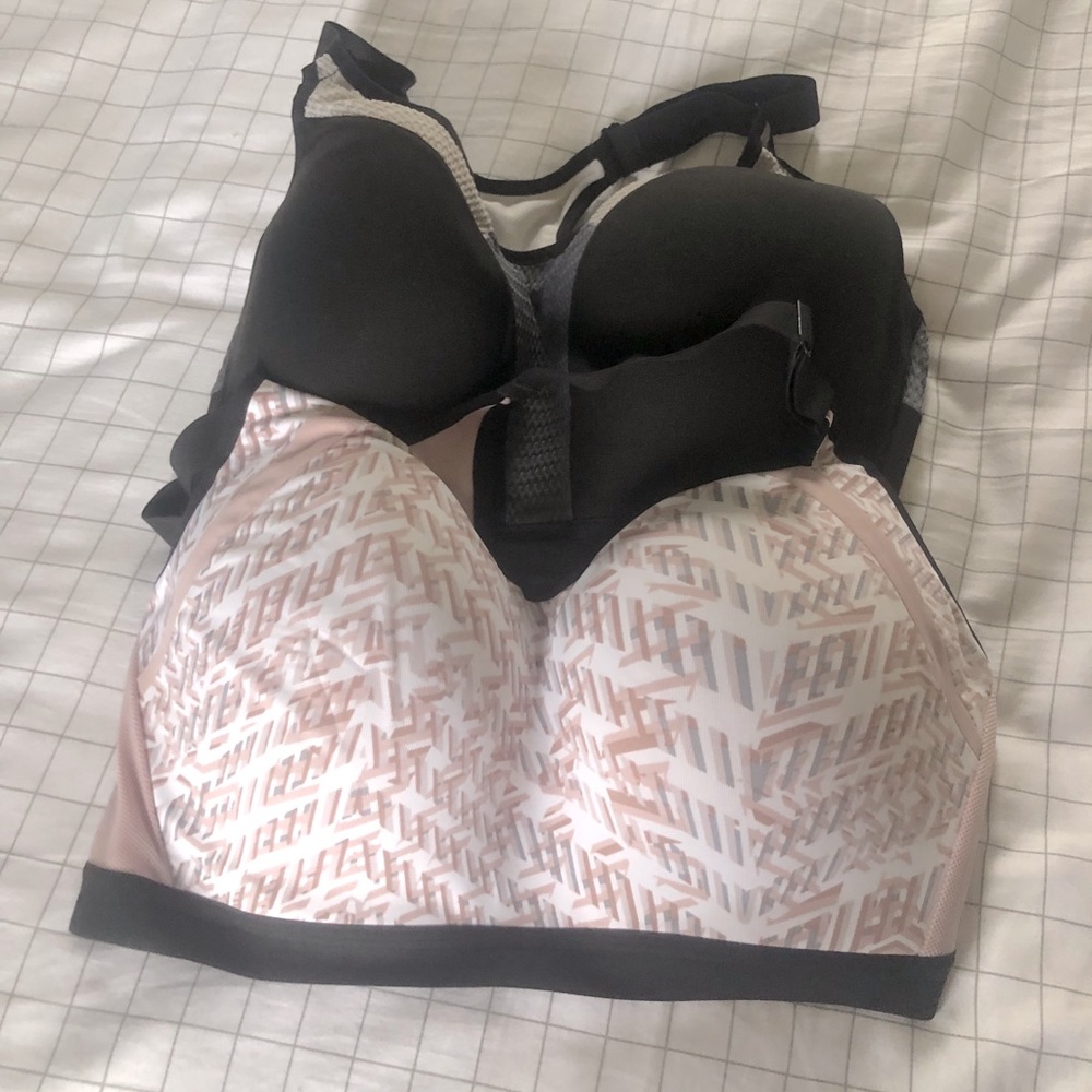 2 Victoria’s Secret Sports Bras 34ddd